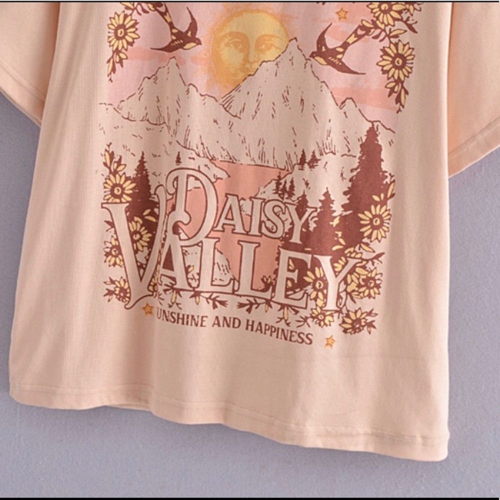 Daisy Valley Sunshine & Happiness Tee - Picture 11 of 13
